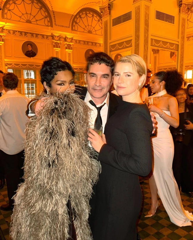 Χριστόφορος Παπακαλιάτης