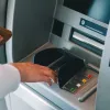 Ανάληψη σε μηχάνημα ATM