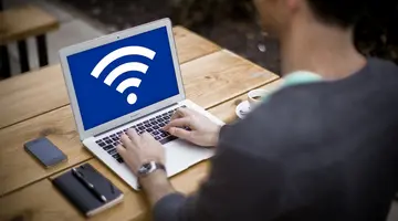 Η σύνδεση σε ένα κοινόχρηστο δίκτυο WiFi έχει και τους κινδύνους της.
